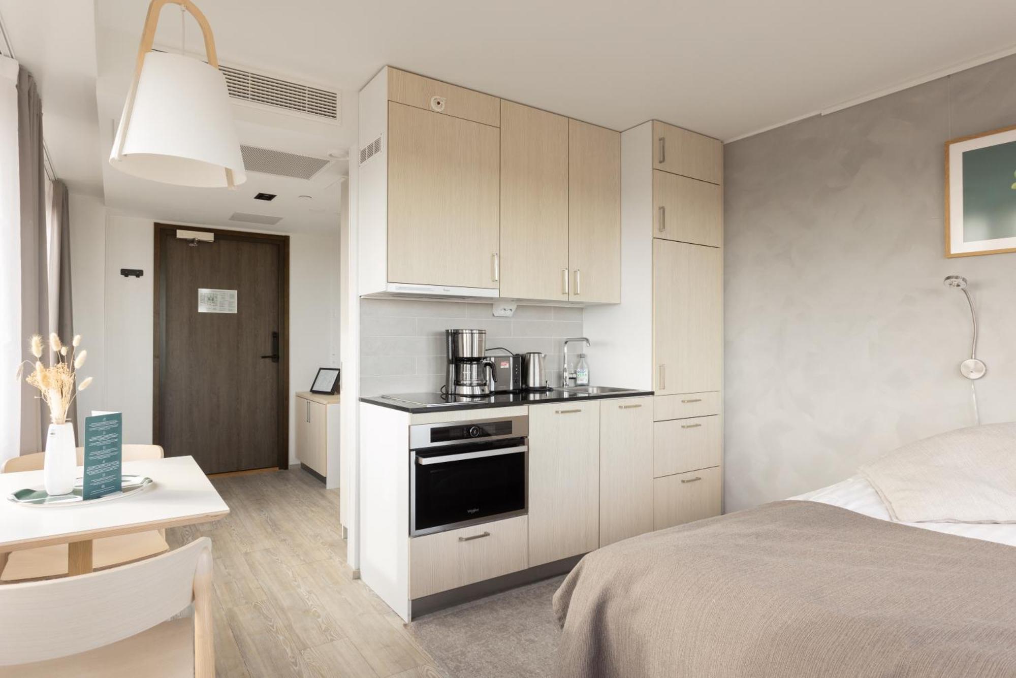 Noli Soernaeinen Hotel Helsinki Eksteriør billede